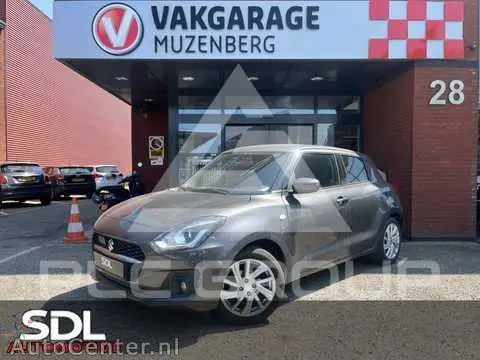2021 Suzuki SWIFT