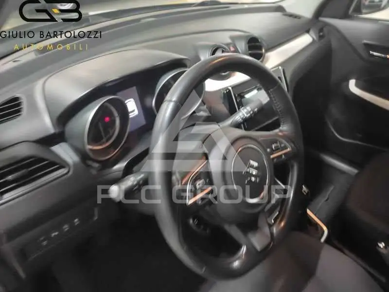 2021 Suzuki SWIFT