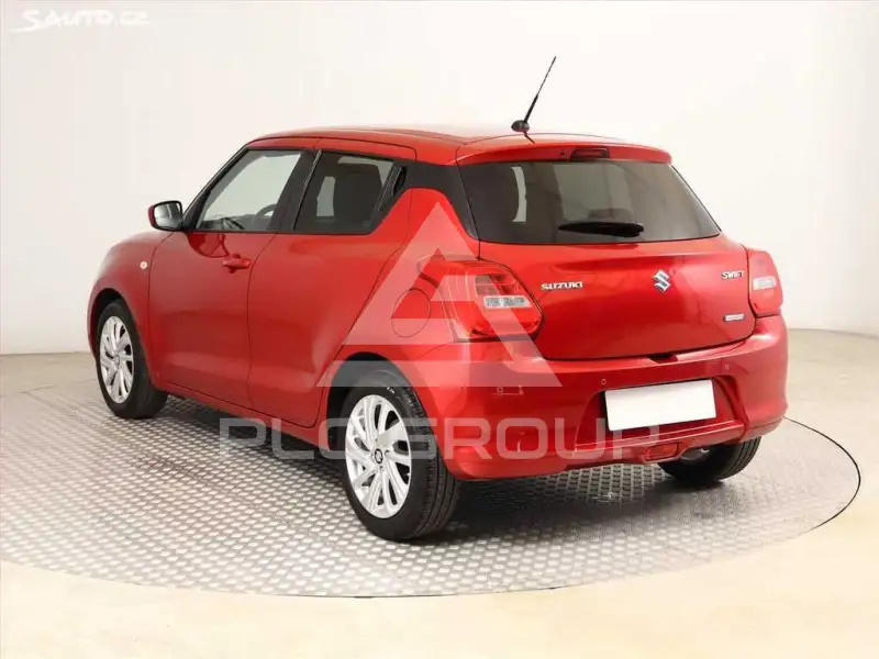 2021 Suzuki SWIFT