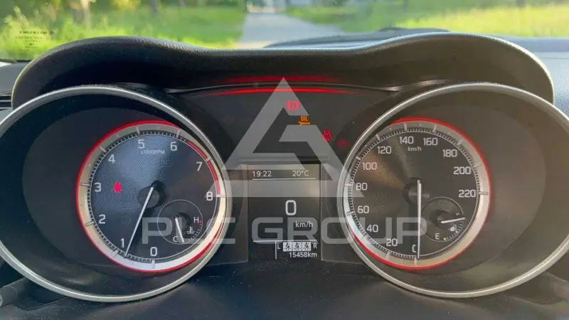 2021 Suzuki SWIFT