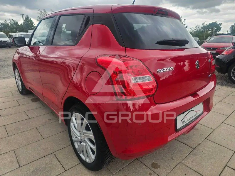 2021 Suzuki SWIFT
