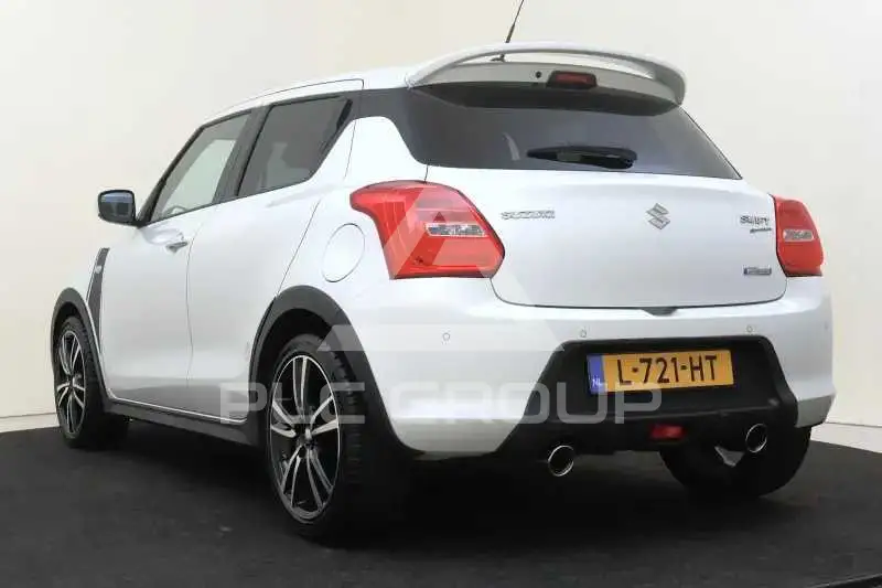 2021 Suzuki SWIFT
