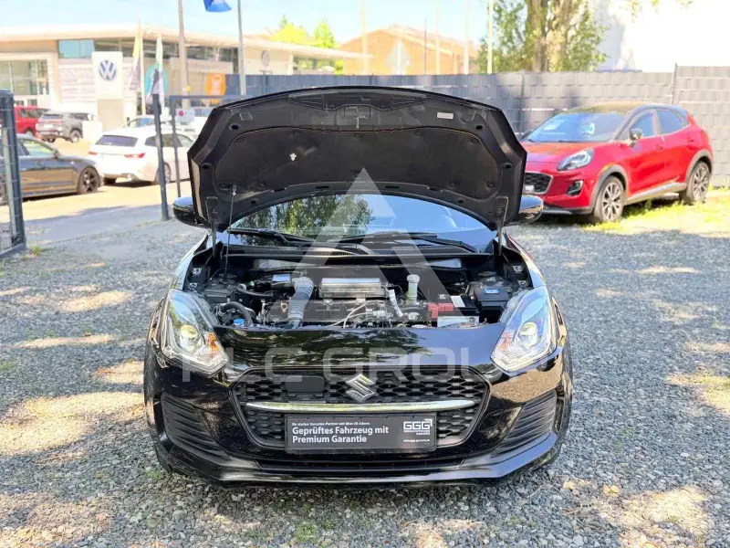 2021 Suzuki SWIFT