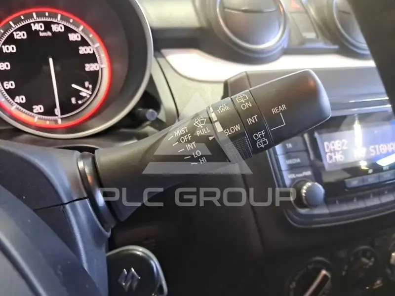 2021 Suzuki SWIFT