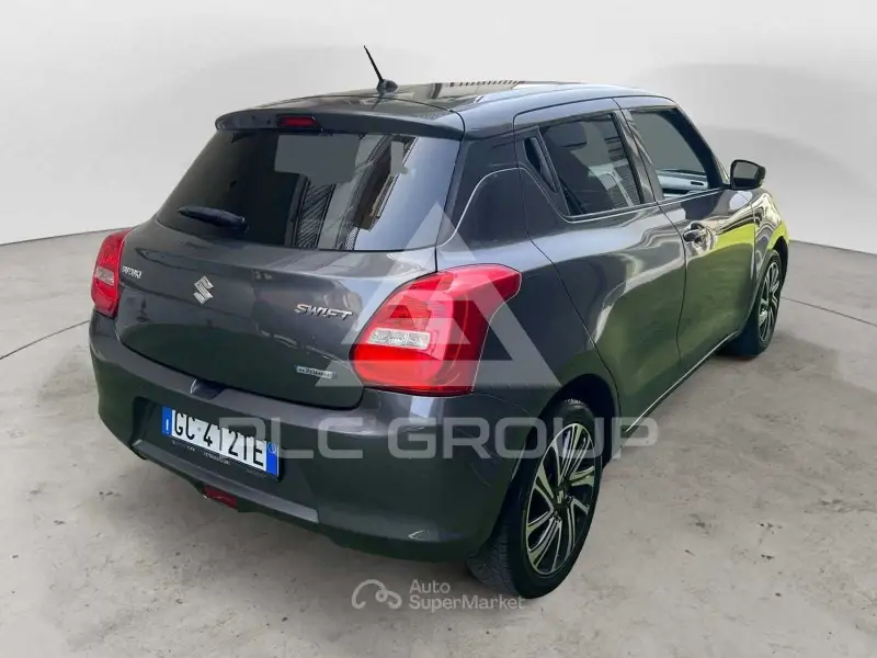 2021 Suzuki SWIFT