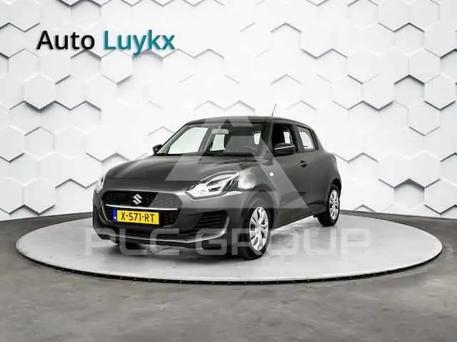 2021 Suzuki SWIFT