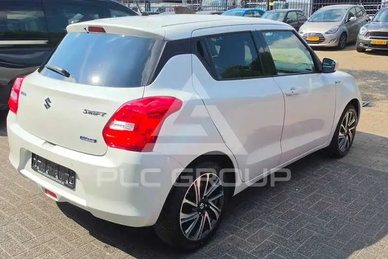2021 Suzuki SWIFT