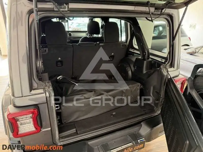 2021 Jeep WRANGLER