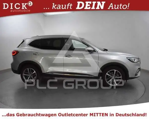 2021 MG HS