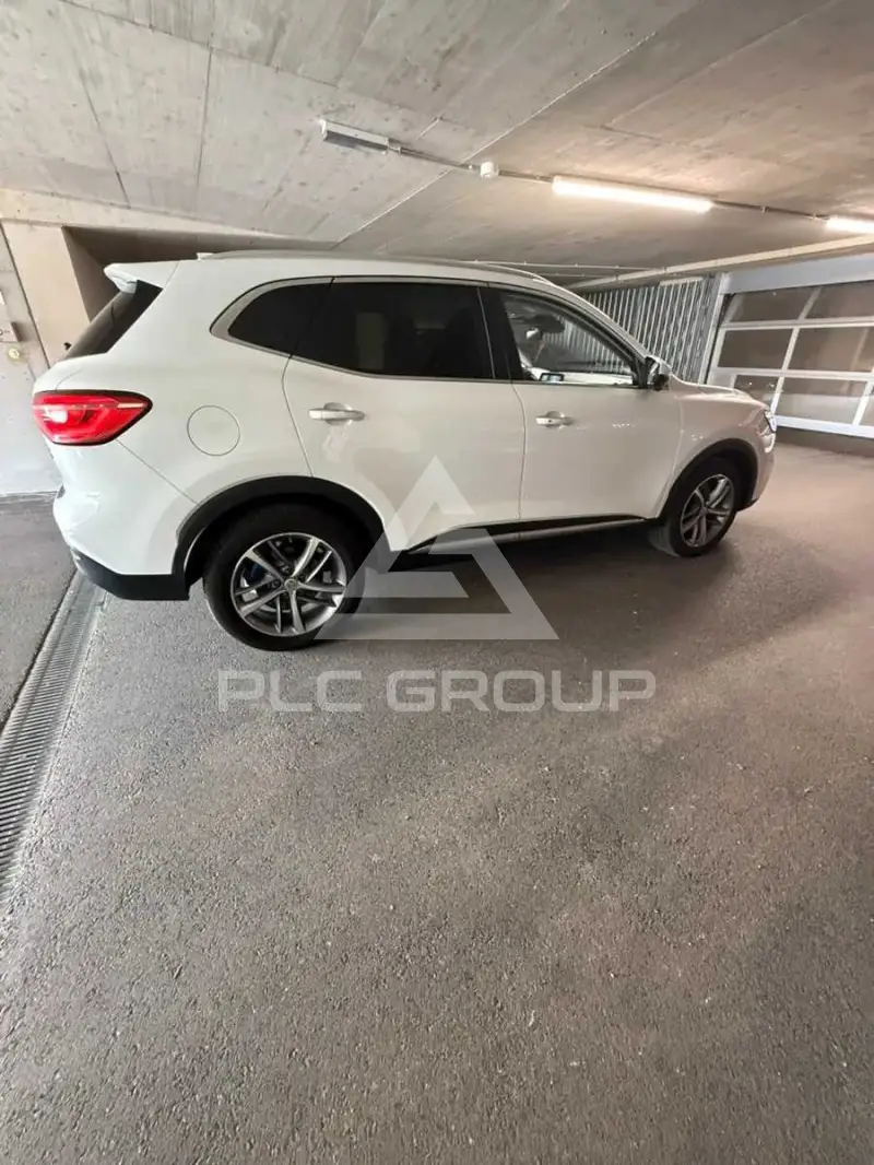 2021 MG HS