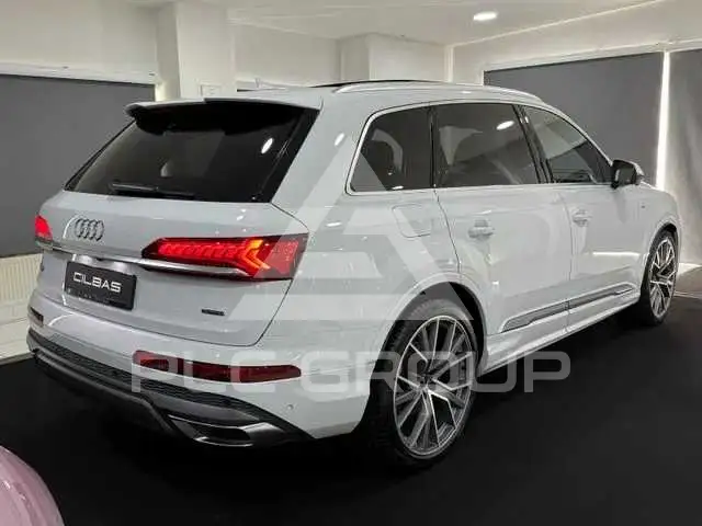2021 Audi Q7