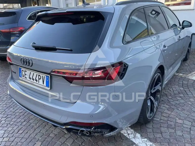 2021 Audi RS4