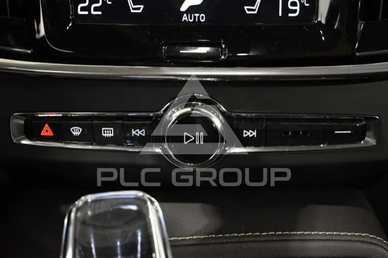 2021 Volvo S90