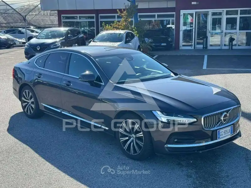 2021 Volvo S90