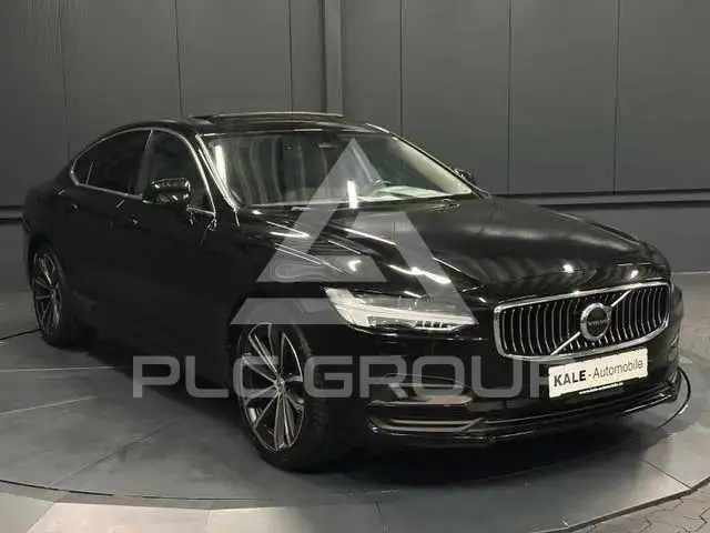 2021 Volvo S90