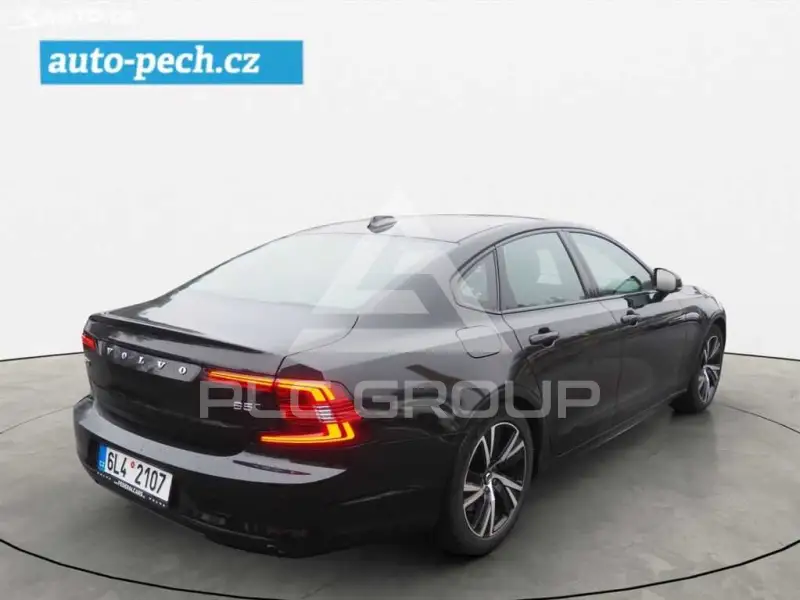 2021 Volvo S90