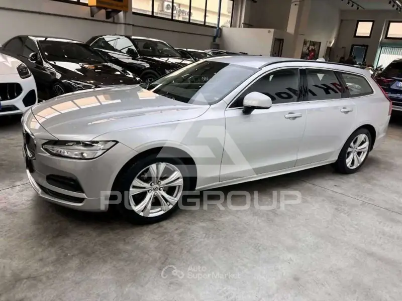 2021 Volvo V90