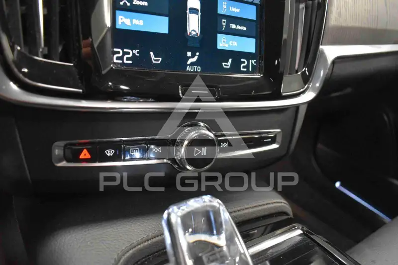 2021 Volvo V90