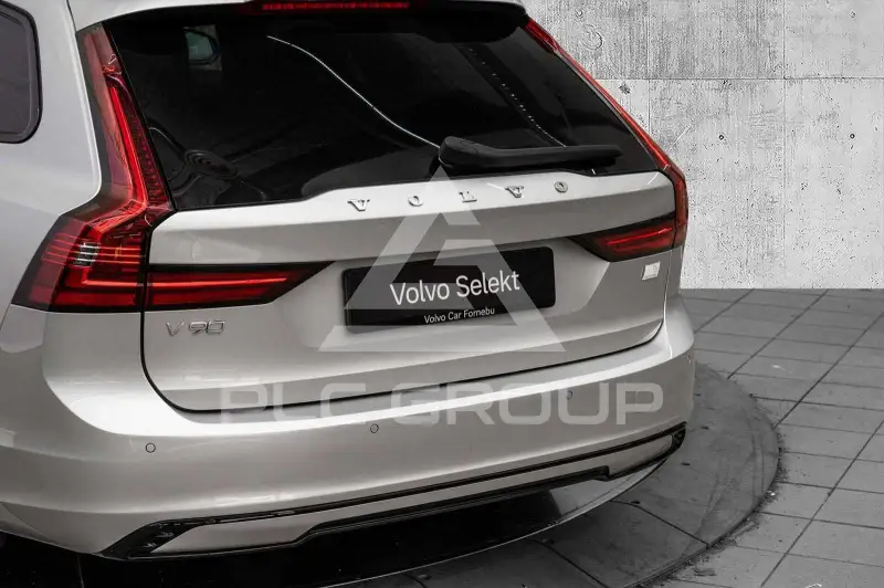 2021 Volvo V90