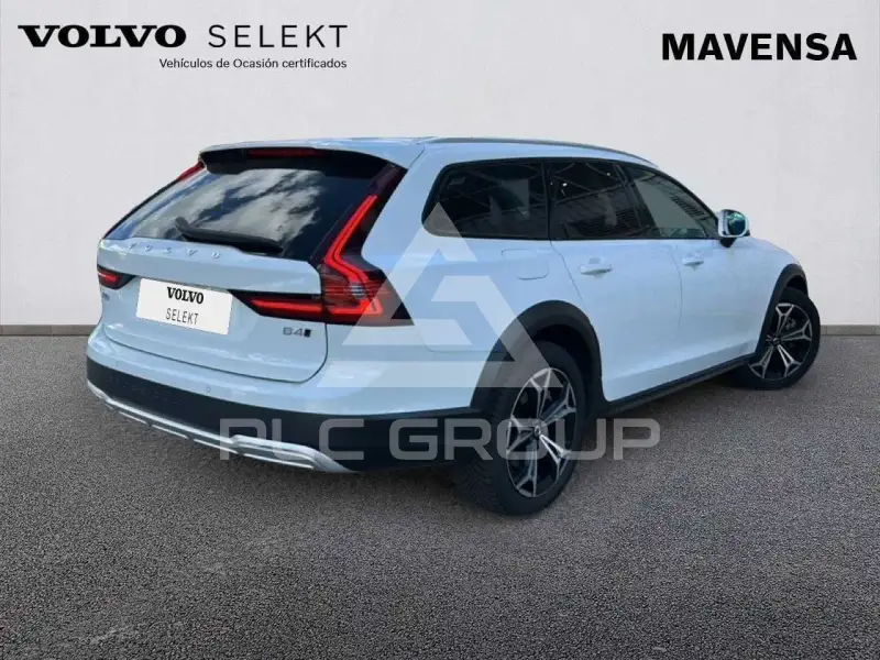 2021 Volvo V90