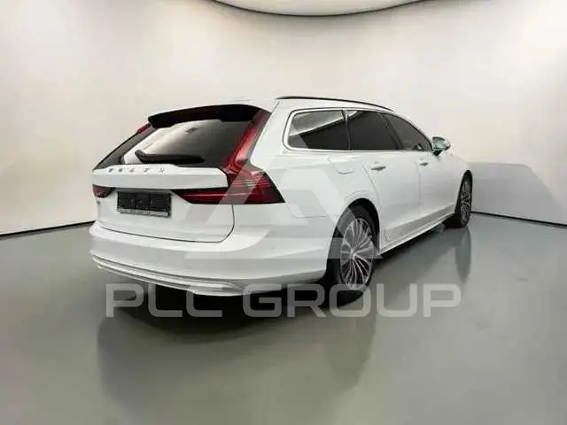 2021 Volvo V90