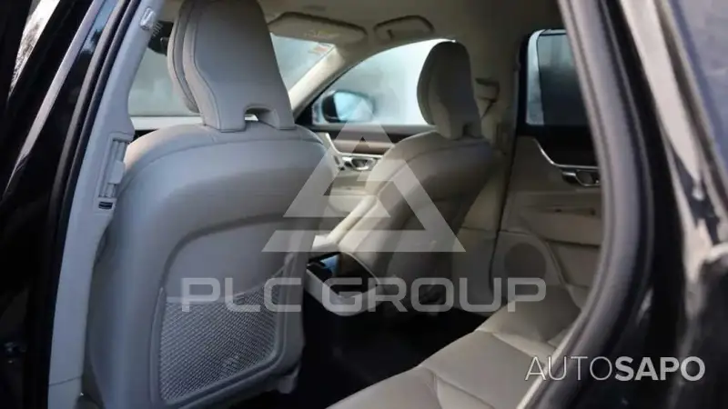 2021 Volvo V90