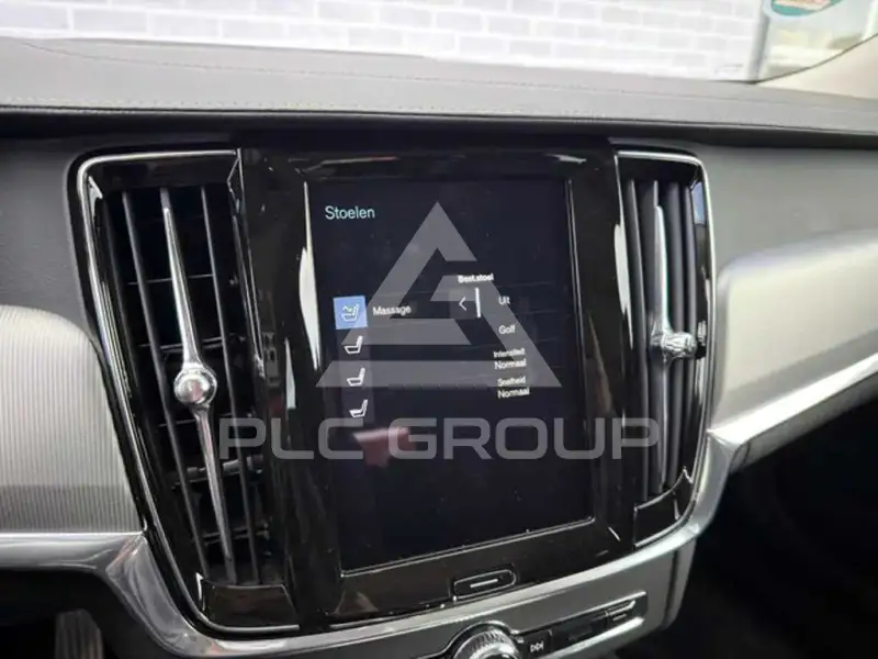 2021 Volvo V90