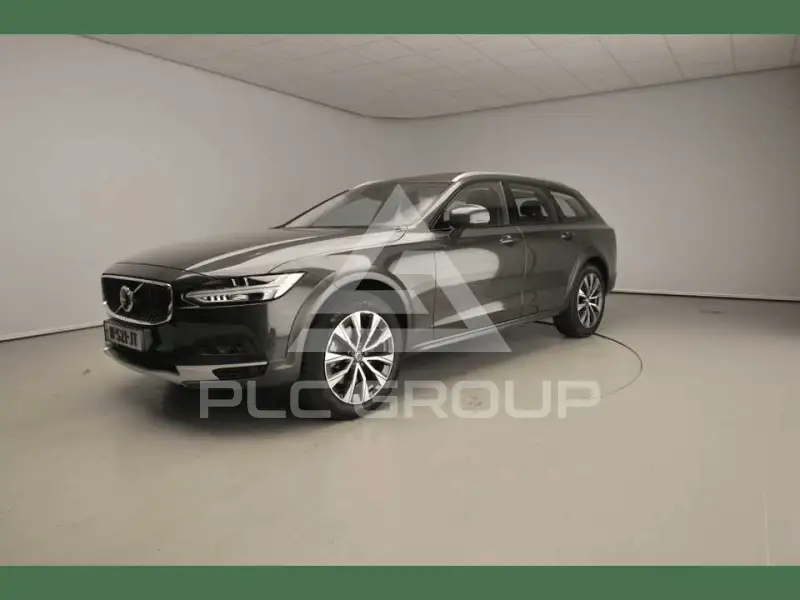 2021 Volvo V90