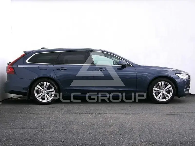 2021 Volvo V90