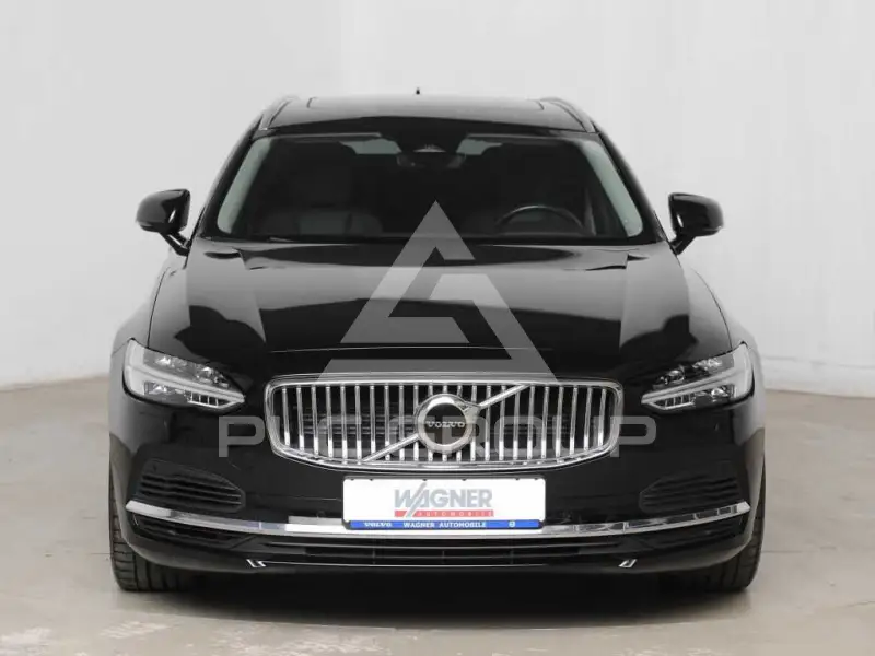 2021 Volvo V90