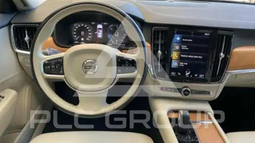 2021 Volvo V90