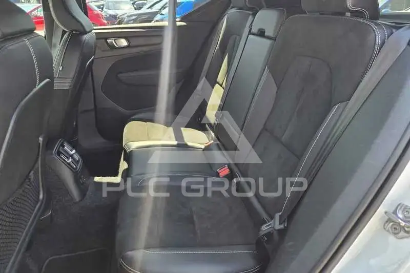 2021 Volvo XC40