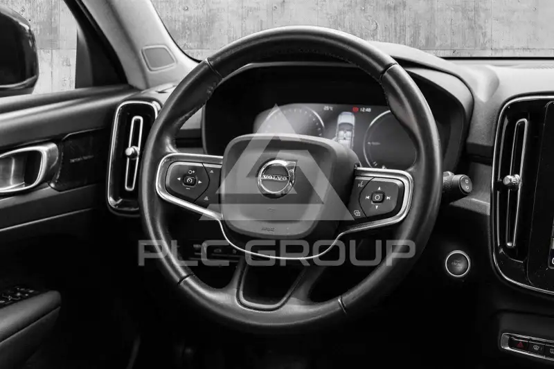 2021 Volvo XC40