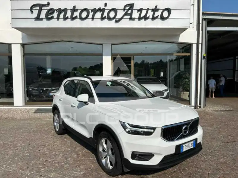 2021 Volvo XC40