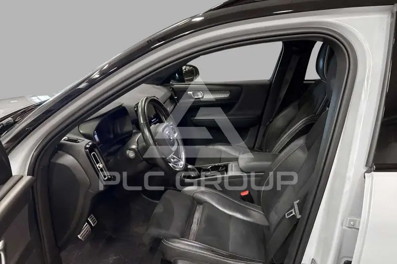 2021 Volvo XC40