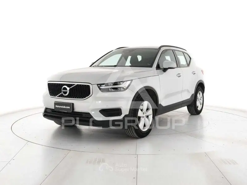2021 Volvo XC40