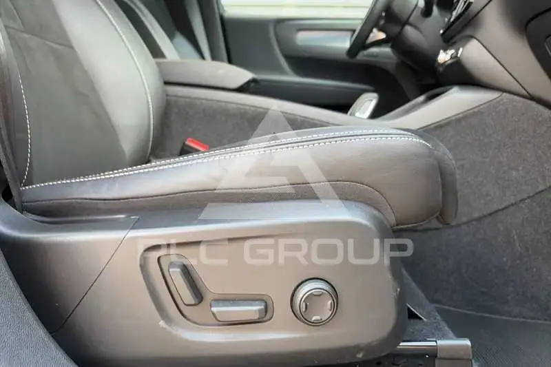 2021 Volvo XC40