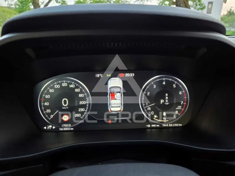2021 Volvo XC40