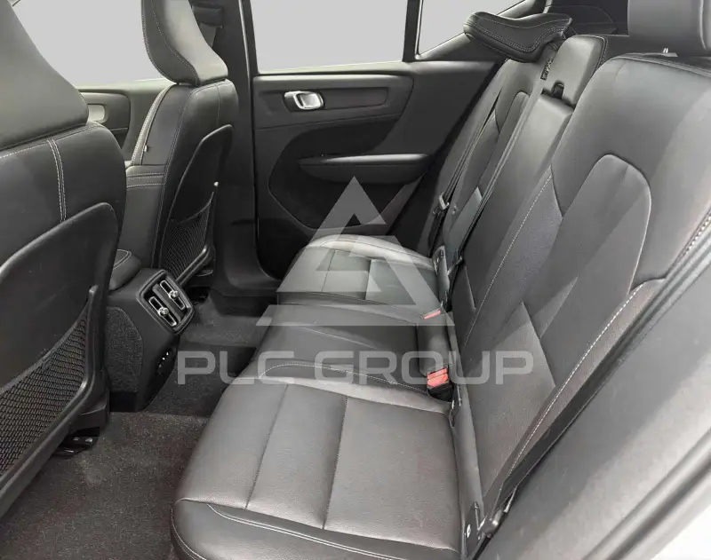 2021 Volvo XC40
