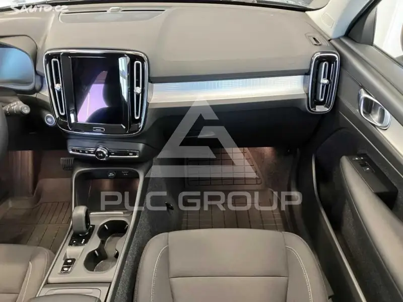 2021 Volvo XC40
