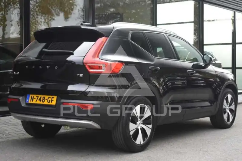 2021 Volvo XC40