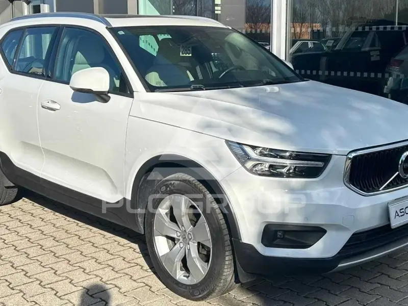2021 Volvo XC40