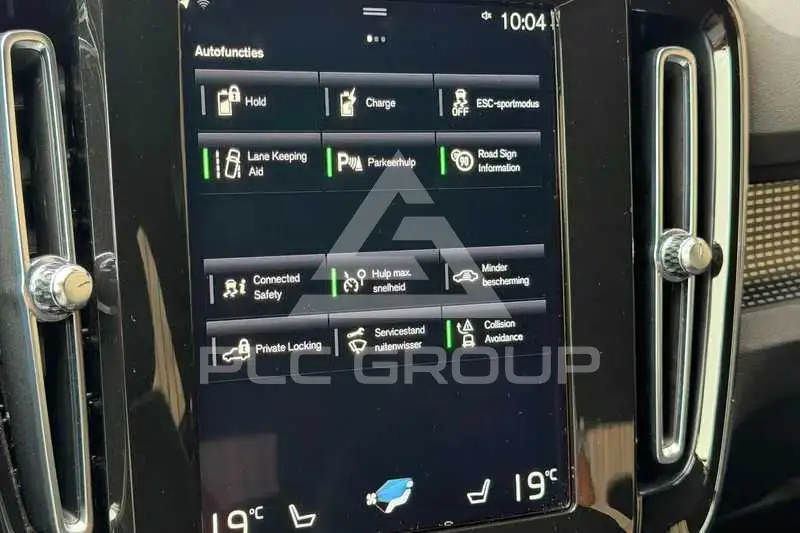 2021 Volvo XC40