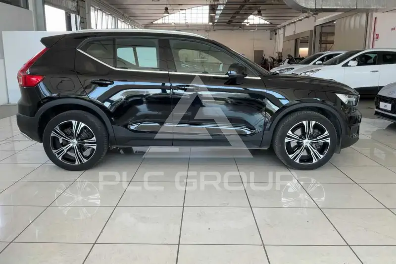 2021 Volvo XC40