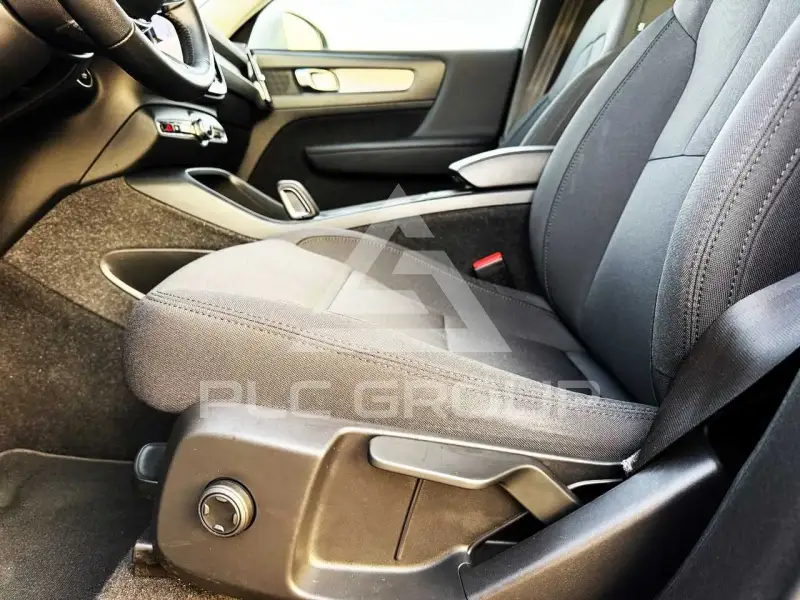 2021 Volvo XC40