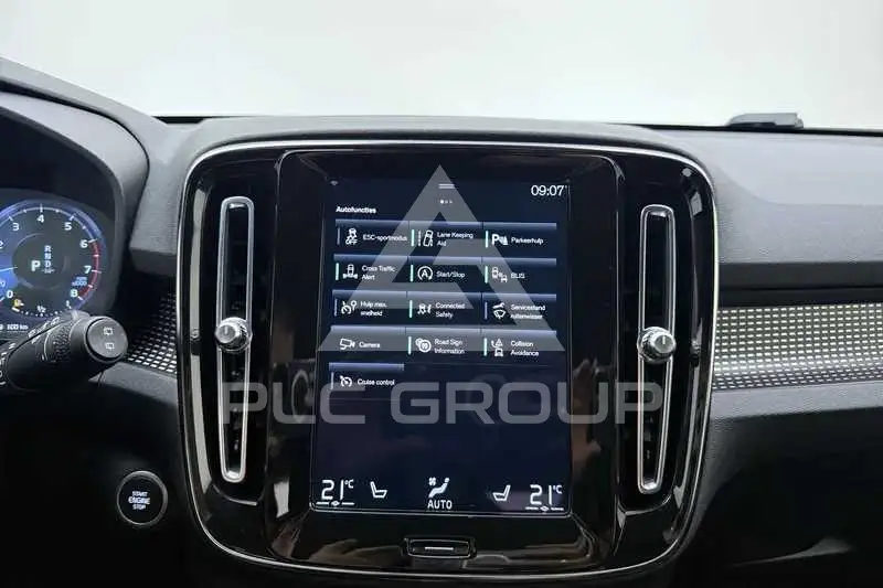 2021 Volvo XC40