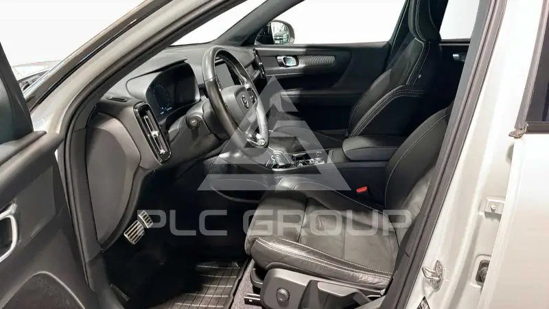 2021 Volvo XC40