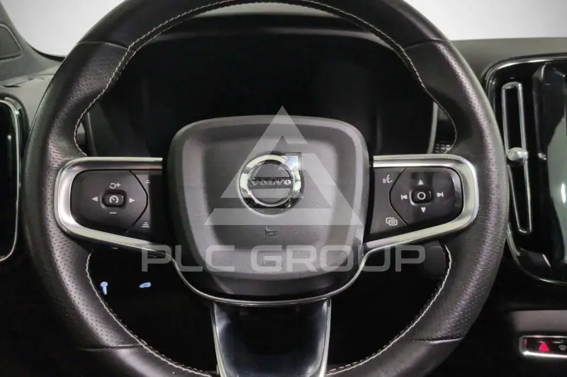 2021 Volvo XC40