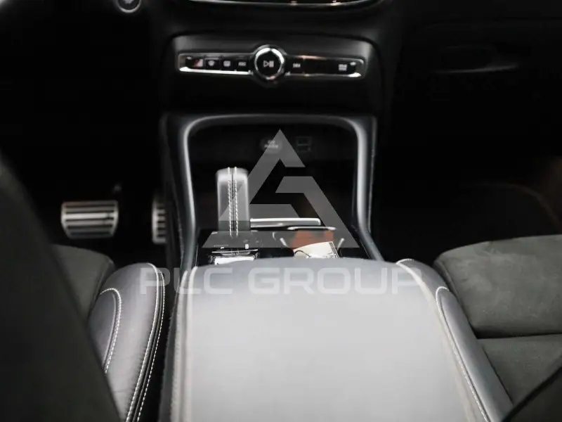 2021 Volvo XC40