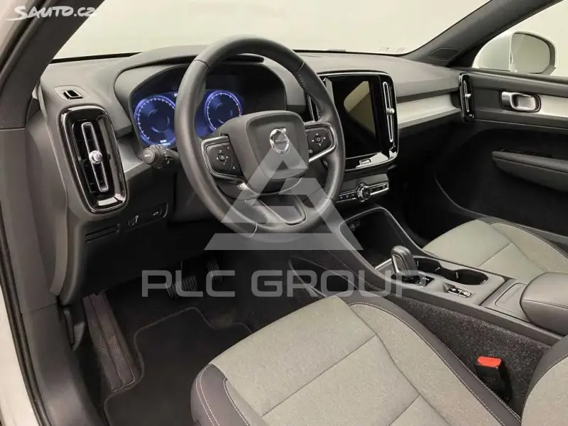 2021 Volvo XC40